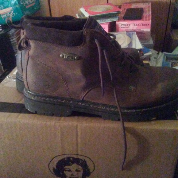 Skechers leather boots size 12 - Picture 2 of 3